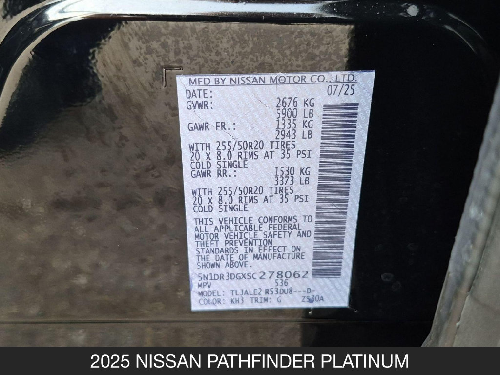 Certified 2025 Nissan Pathfinder Platinum w/ Cargo Package FWD image 27