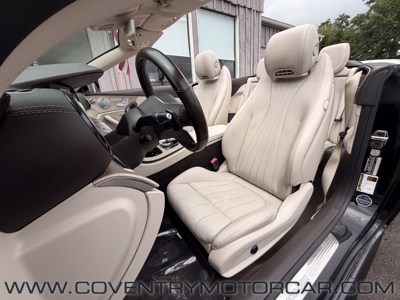 Used 2019 Mercedes-Benz E 450 4MATIC Cabriolet image 38