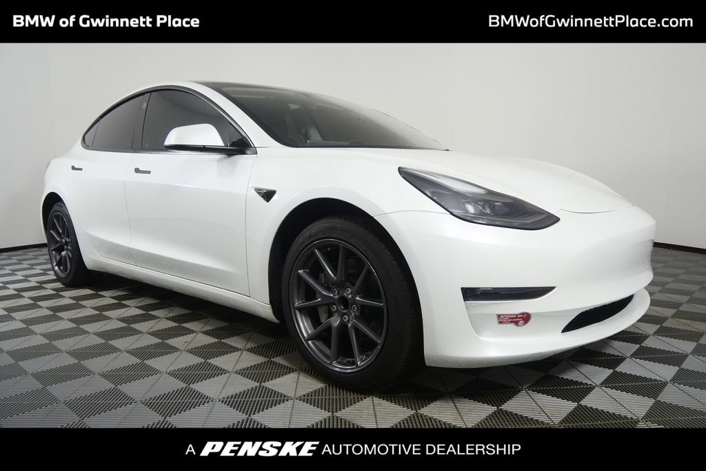 Used 2023 Tesla Model 3 Standard Range image 1