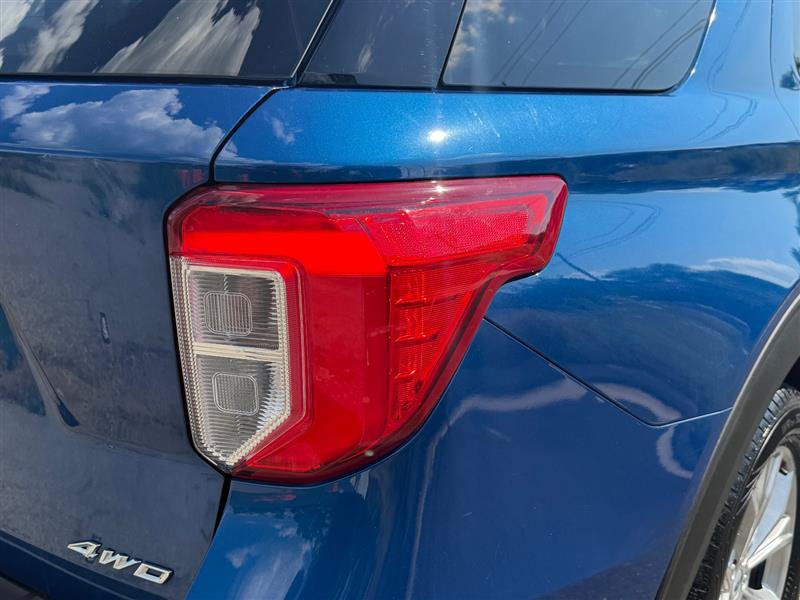 Used 2021 Ford Explorer Limited w/ Equipment Group 301A AWD/4WD image 22