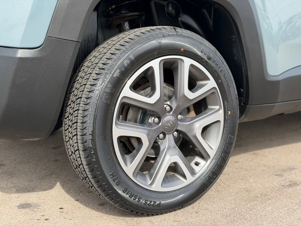 Used 2018 Jeep Renegade Latitude w/ Safety & Security Group image 26