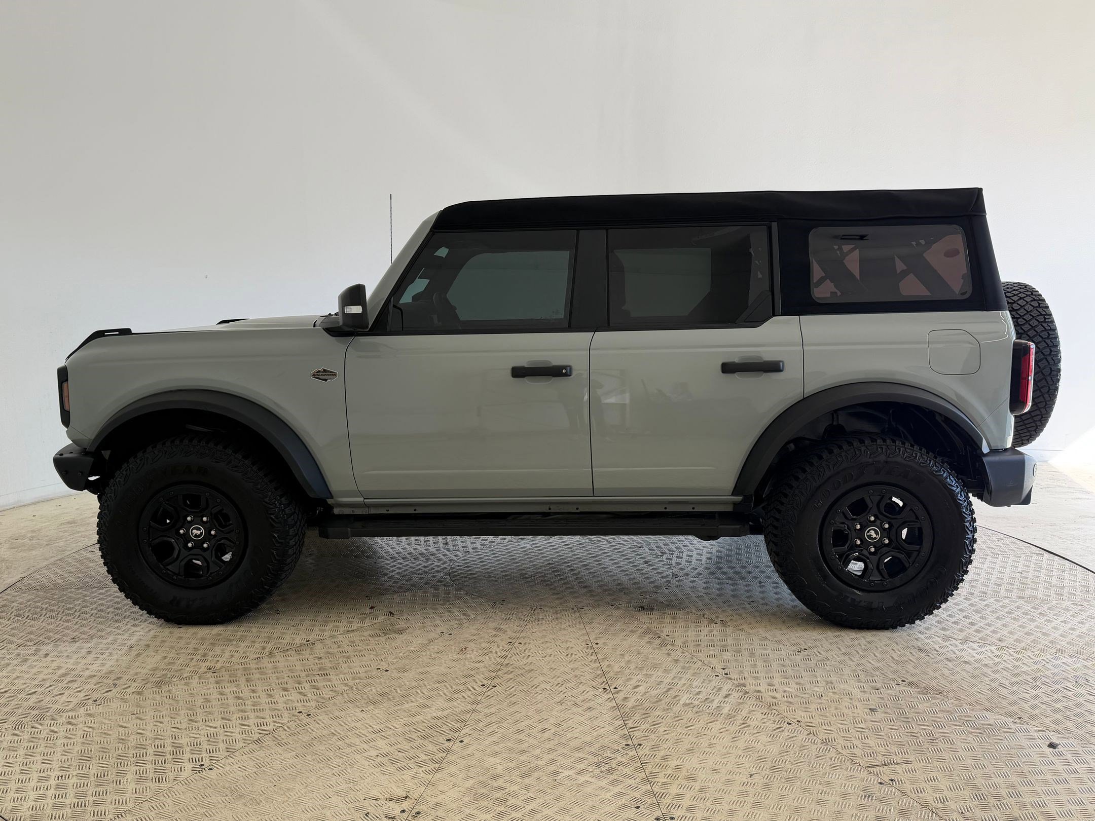 Certified 2024 Ford Bronco Wildtrak video 2