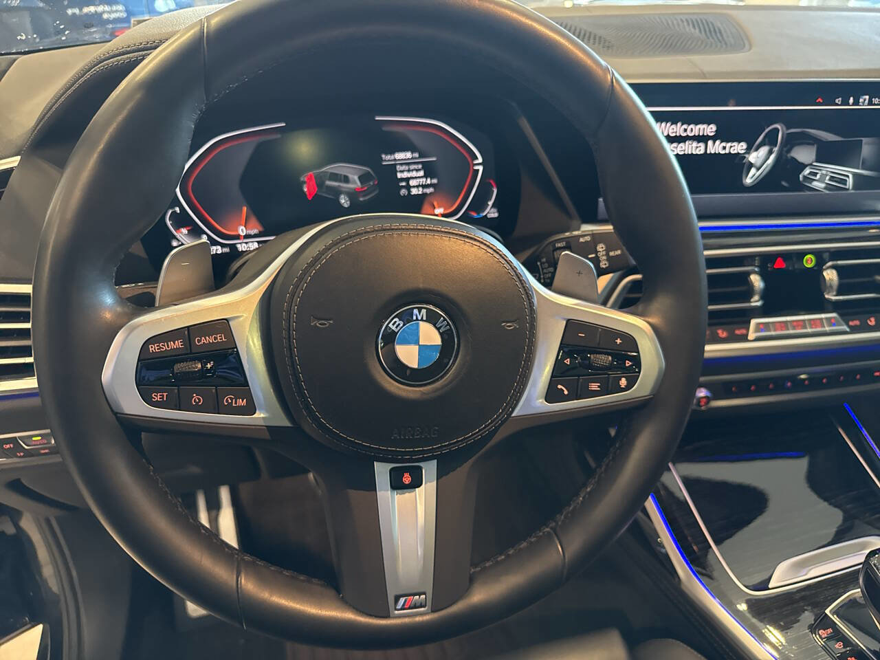 Used 2022 BMW X7 xDrive40i w/ M Sport Package image 25