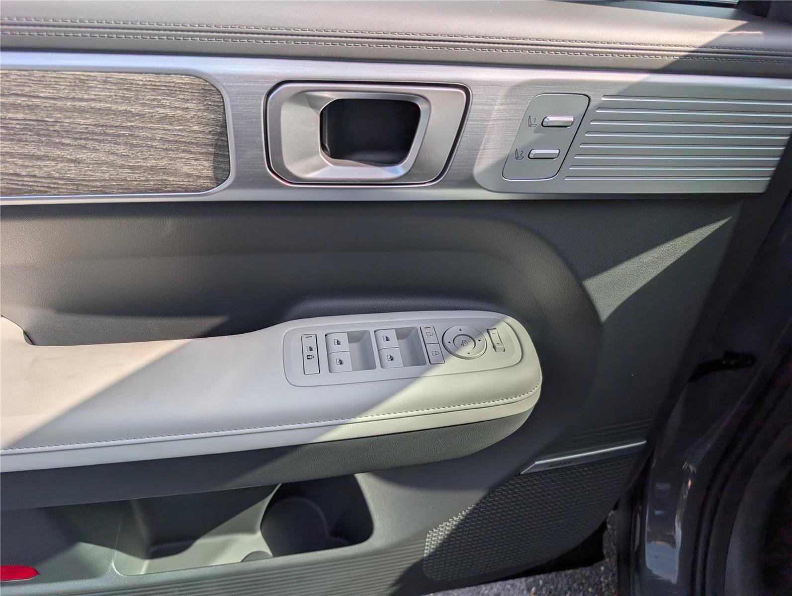 New 2026 Hyundai Santa Fe Calligraphy AWD/4WD image 18