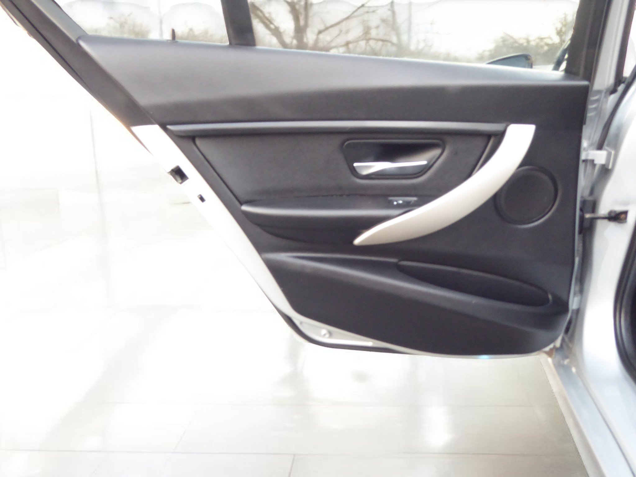 Used 2018 BMW 320i xDrive Sedan image 22