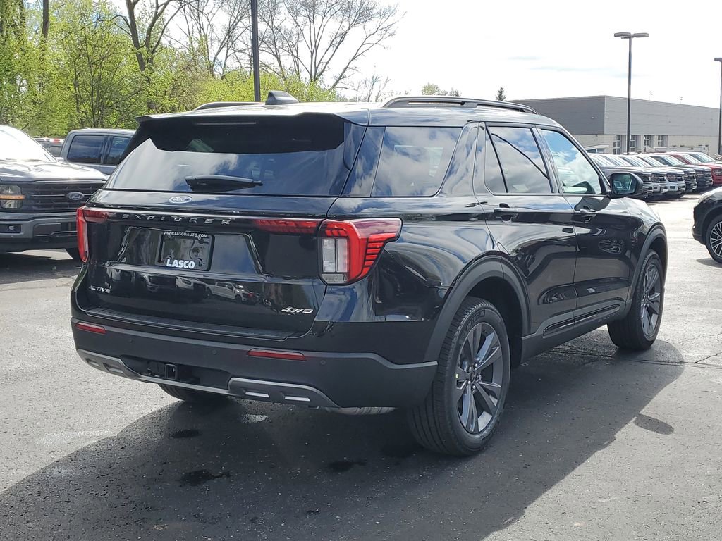 New 2026 Ford Explorer Active AWD/4WD image 4