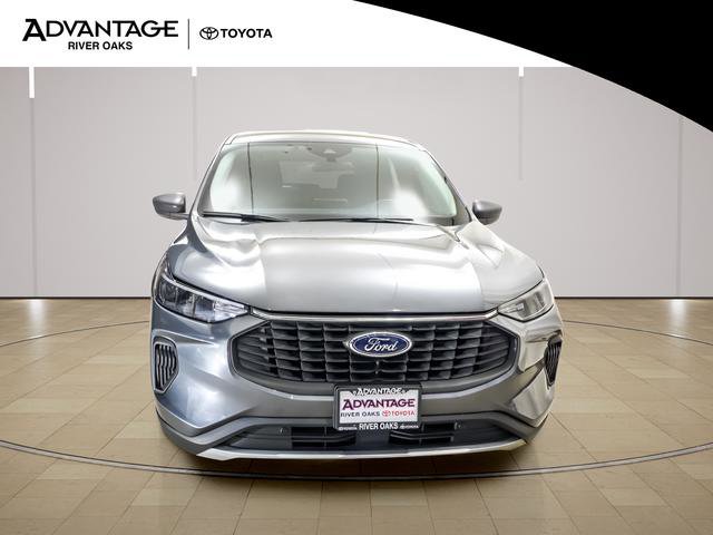 Used 2023 Ford Escape Active w/ Cold Weather Package image 3