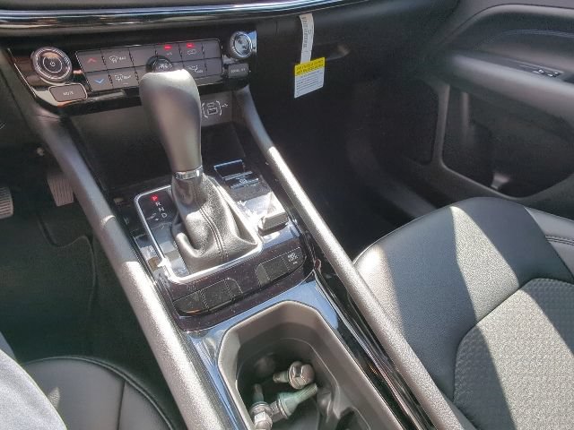 New 2026 Jeep Compass Latitude AWD/4WD image 16