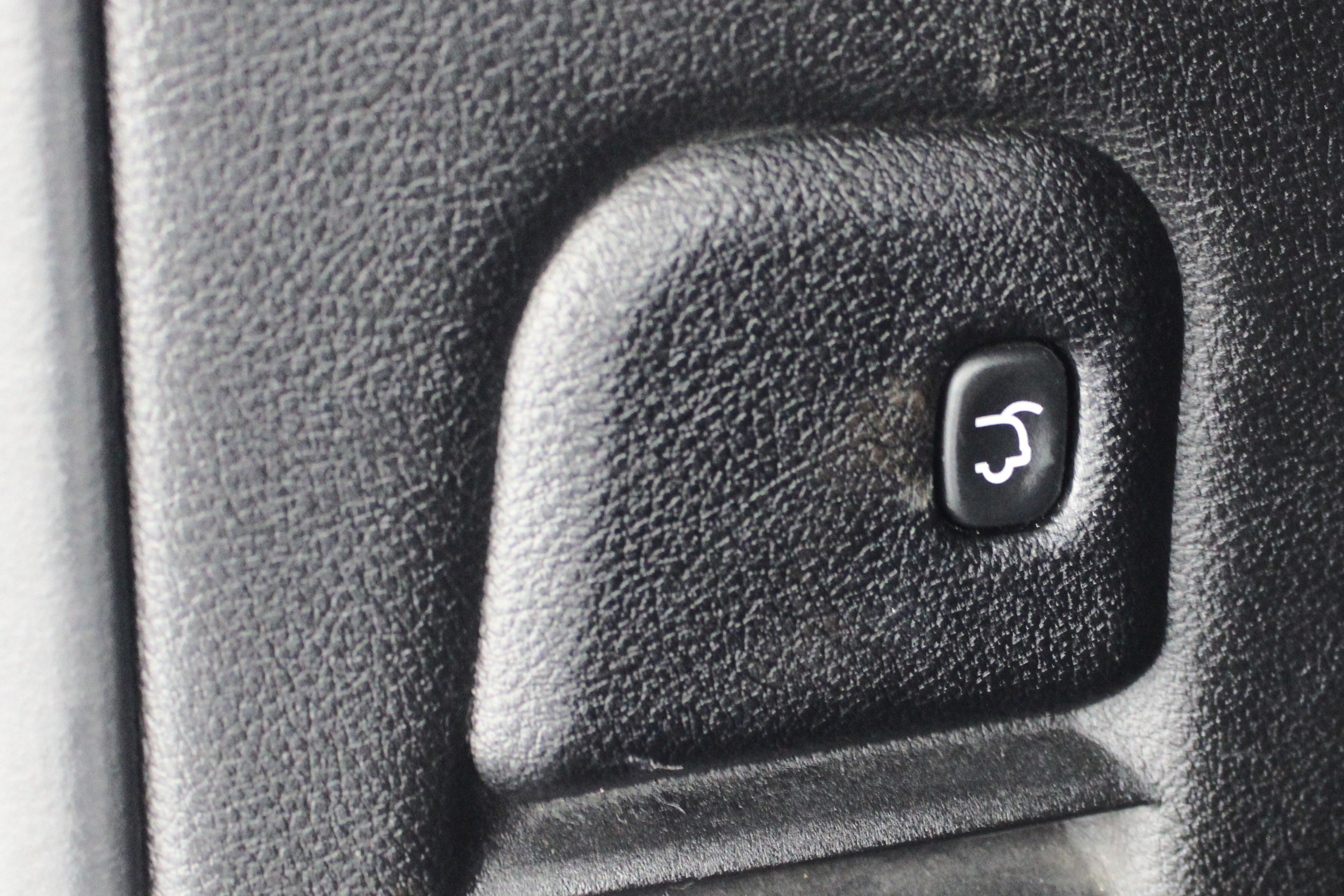 Used 2014 Dodge Durango R/T w/ Premium Nappa Leather Group RWD image 25