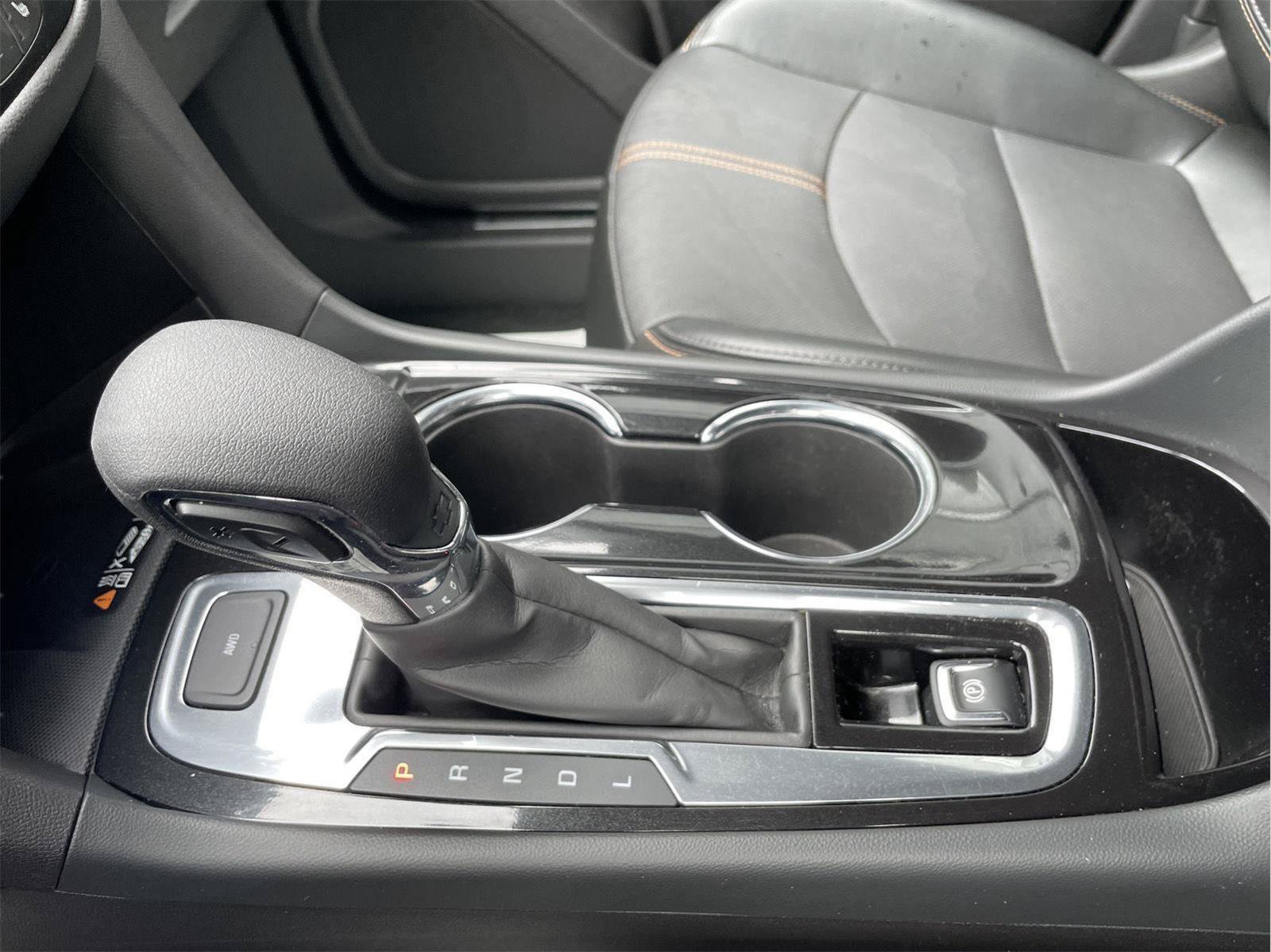 Used 2024 Chevrolet Equinox Premier w/ LPO, Floor Liner Package AWD/4WD image 31