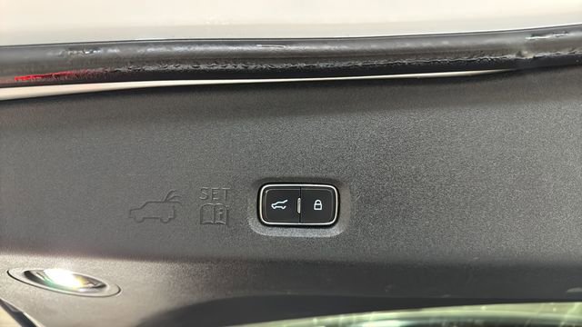 Used 2025 Ford Expedition Platinum AWD/4WD image 29