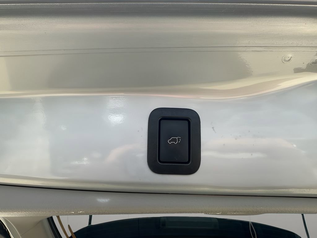 Used 2018 Toyota Highlander XLE image 31