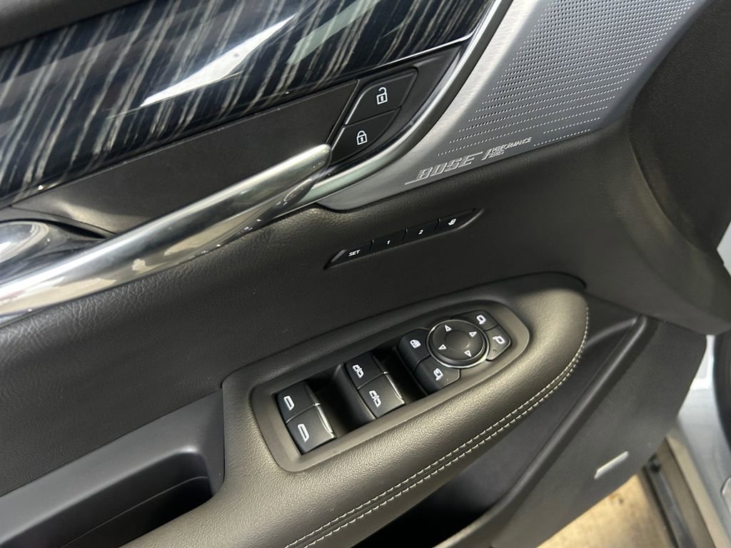 Used 2024 Cadillac XT6 Premium Luxury w/ Technology Package image 24