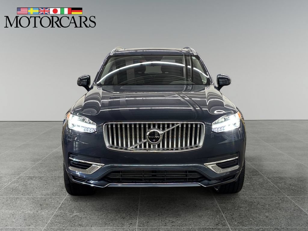 Certified 2025 Volvo XC90 T8 Plus w/ Protection Package Premier AWD/4WD image 8