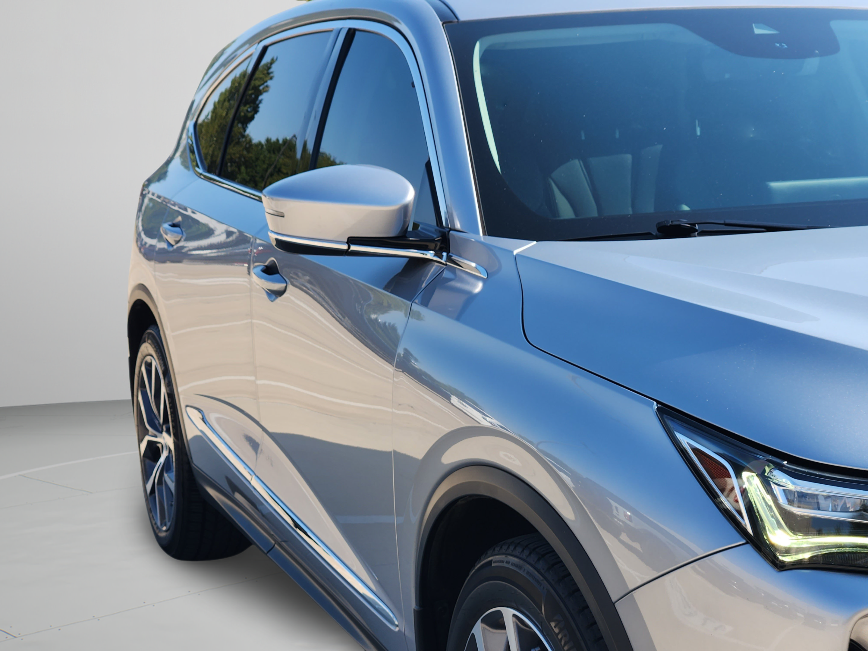 Used 2022 Acura MDX w/ Technology Package AWD/4WD image 39