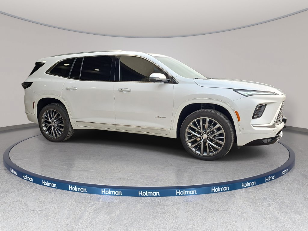 Used 2025 Buick Enclave Avenir w/ Super Cruise Package AWD/4WD image 5