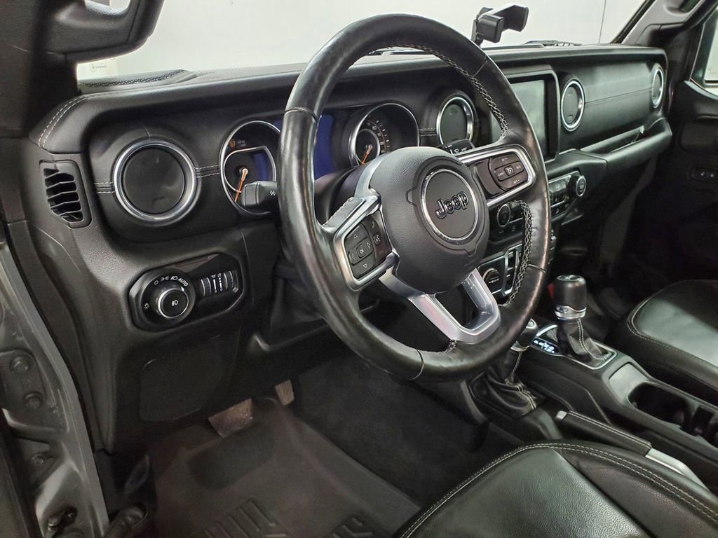 Used 2019 Jeep Wrangler Unlimited Sahara w/ Quick Order Package 24M Moab image 9