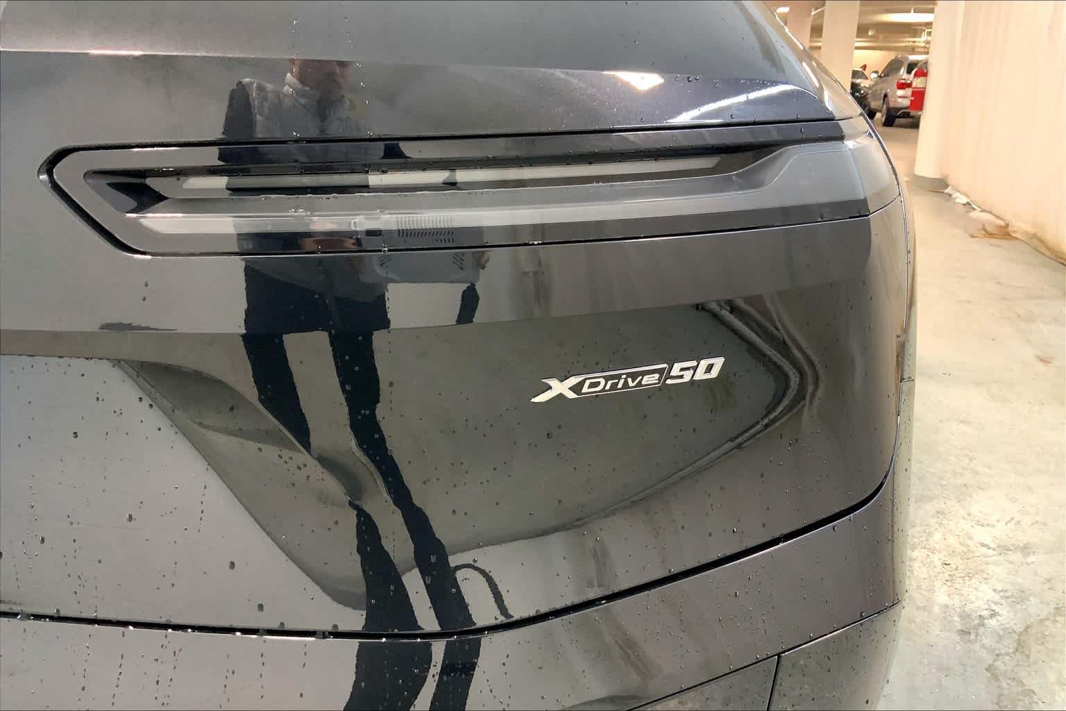 New 2024 BMW iX xDrive50 w/ Premium Package AWD/4WD image 15