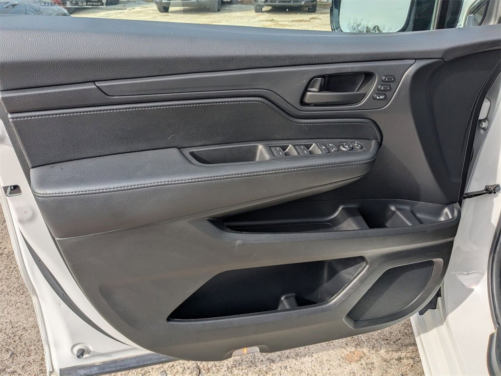 Used 2025 Honda Odyssey Sport-L image 11