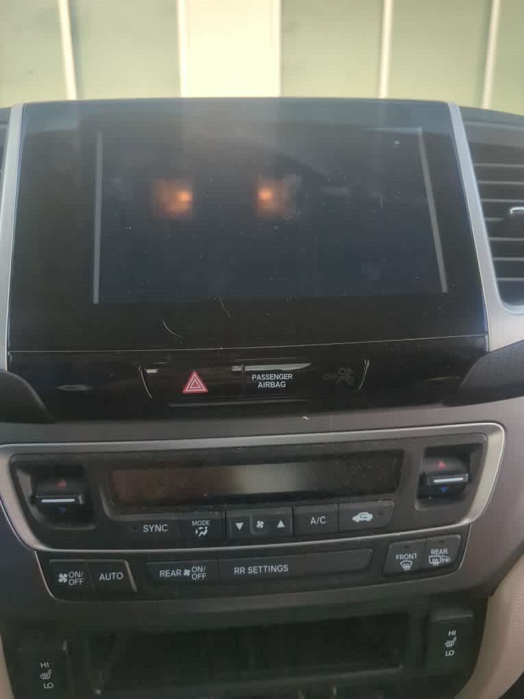 Used 2017 Honda Ridgeline RTL-T image 2