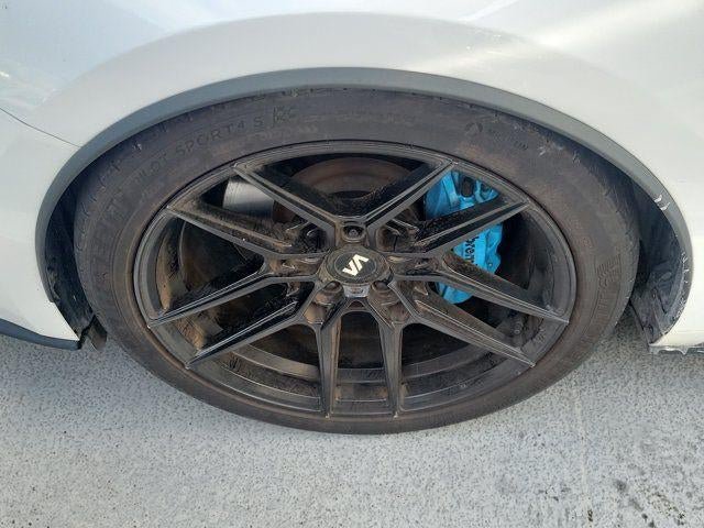 Used 2022 Ford Mustang GT Premium w/ Equipment Group 401A RWD image 3