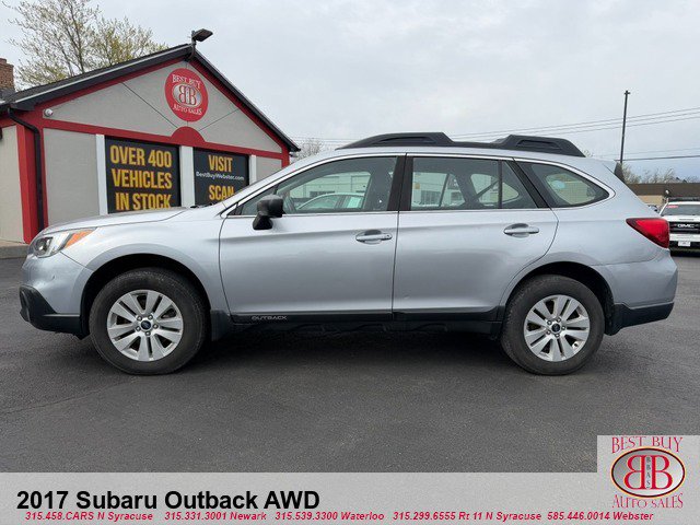 Used 2017 Subaru Outback 2.5i AWD/4WD image 7