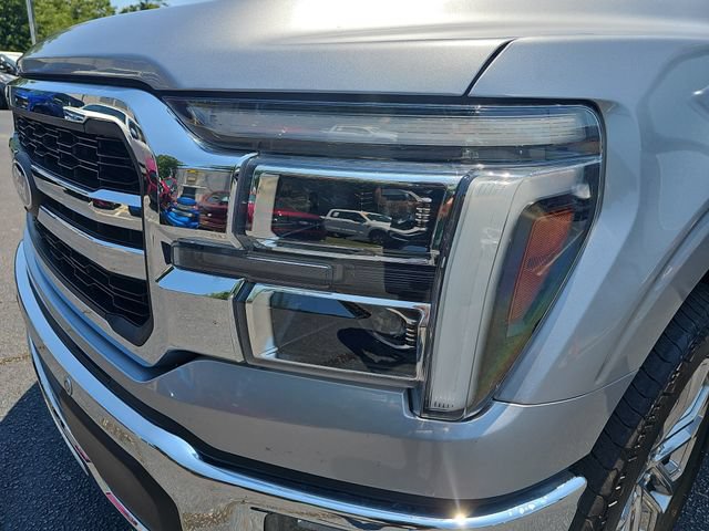 Certified 2024 Ford F150 Lariat w/ FX4 Off-Road Package AWD/4WD image 35