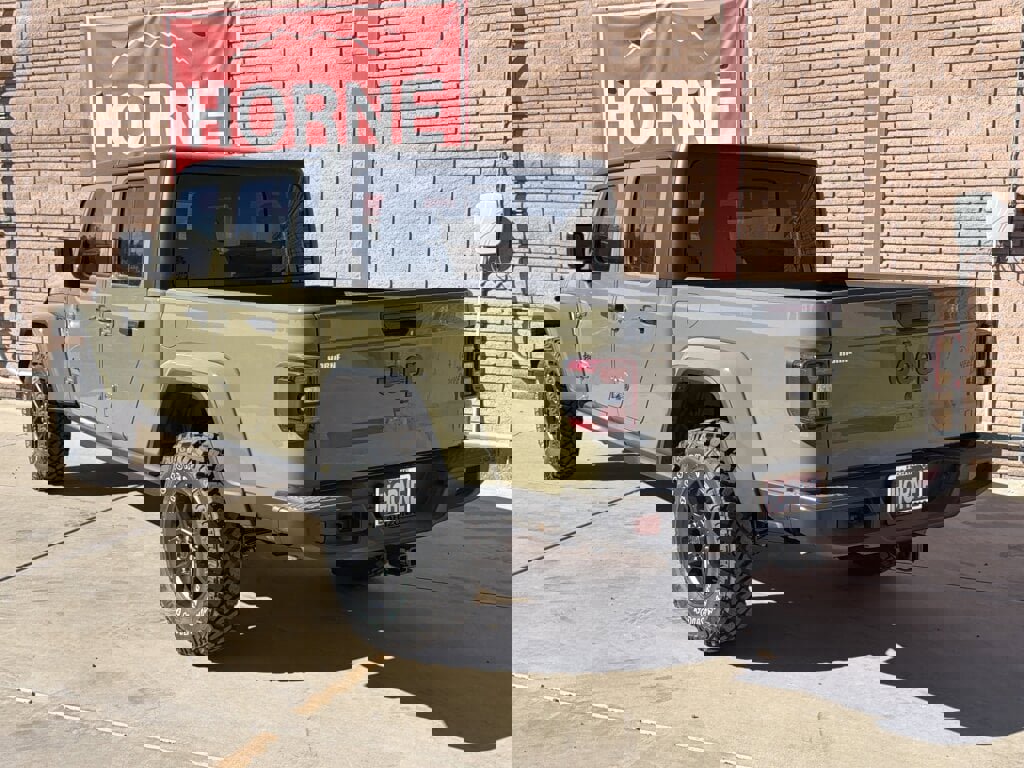 New 2025 Jeep Gladiator Willys image 3