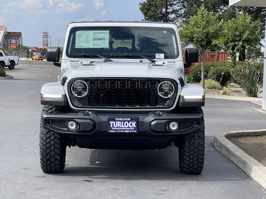New 2026 Jeep Gladiator Sport AWD/4WD image 2