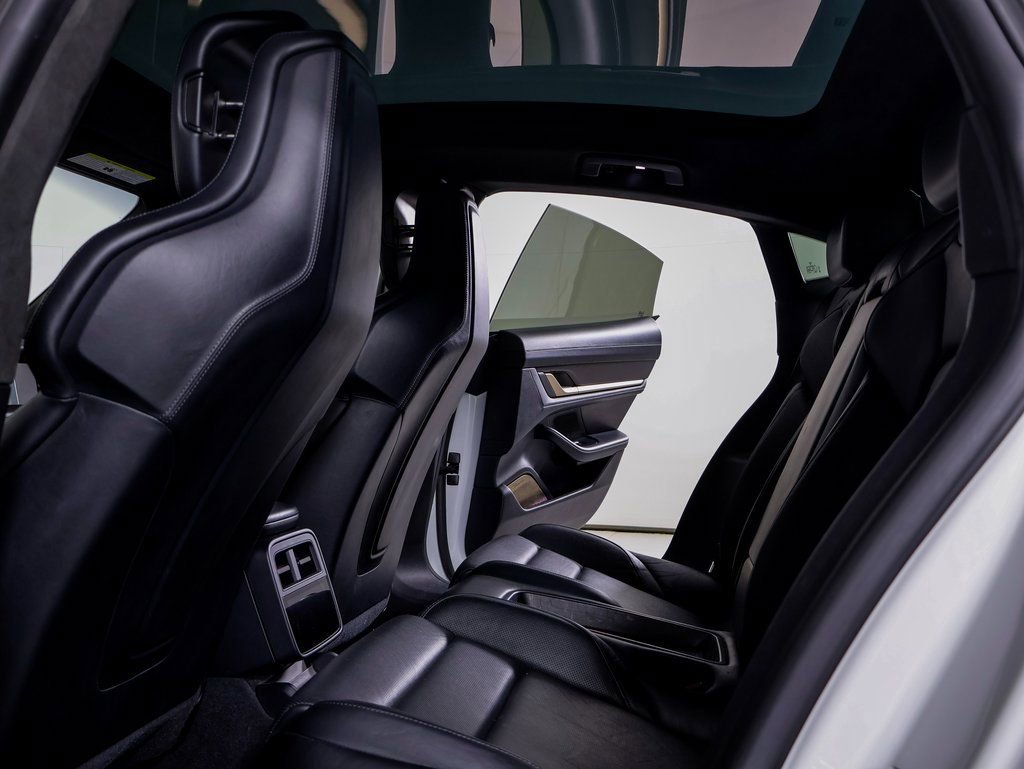 Certified 2021 Porsche Taycan Turbo S image 7