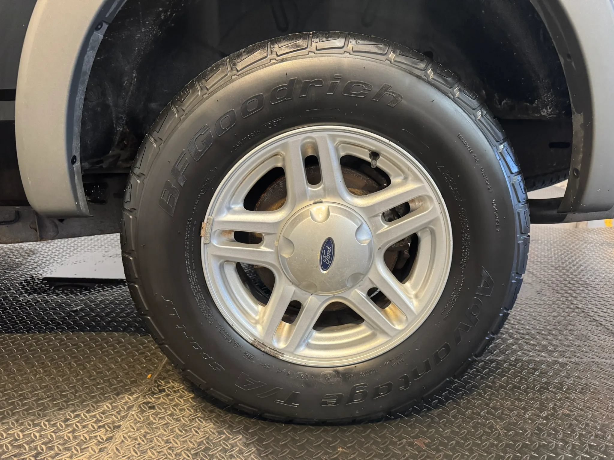 Used 2002 Ford Explorer XLS AWD/4WD image 29