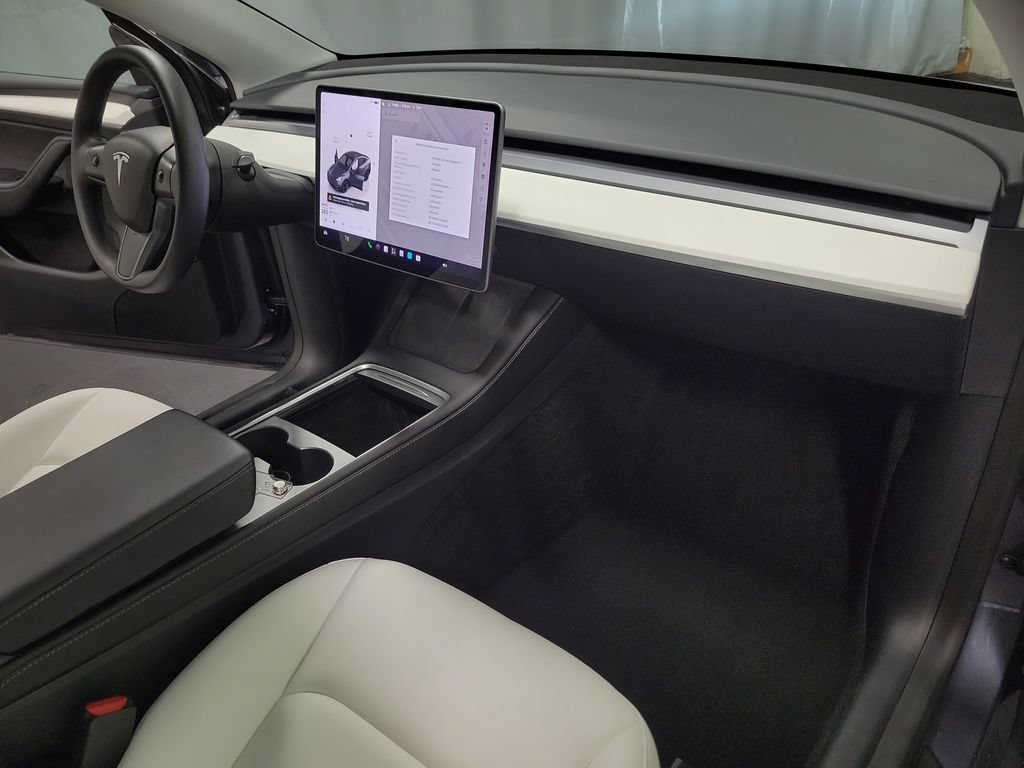 Used 2023 Tesla Model Y Long Range AWD/4WD image 34