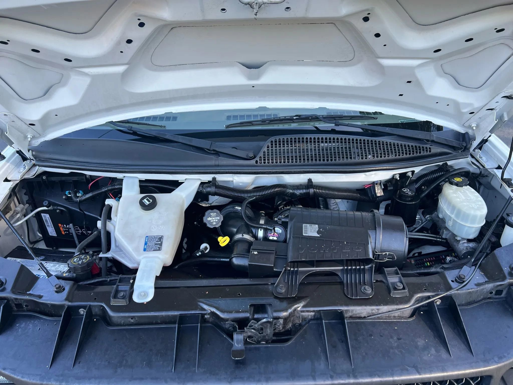 Used 2014 Chevrolet Express 3500 Extended image 16