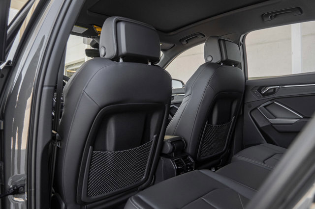 Certified 2025 Audi Q3 2.0T Premium w/ Convenience Package image 18