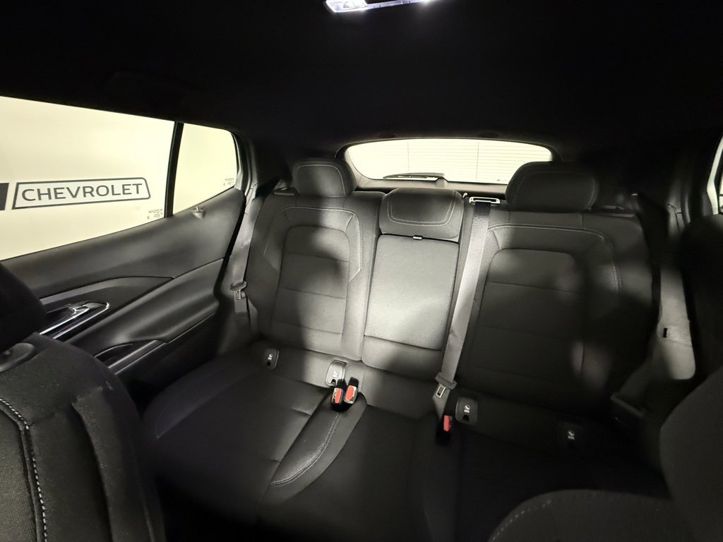 New 2026 Chevrolet Equinox EV LT image 28