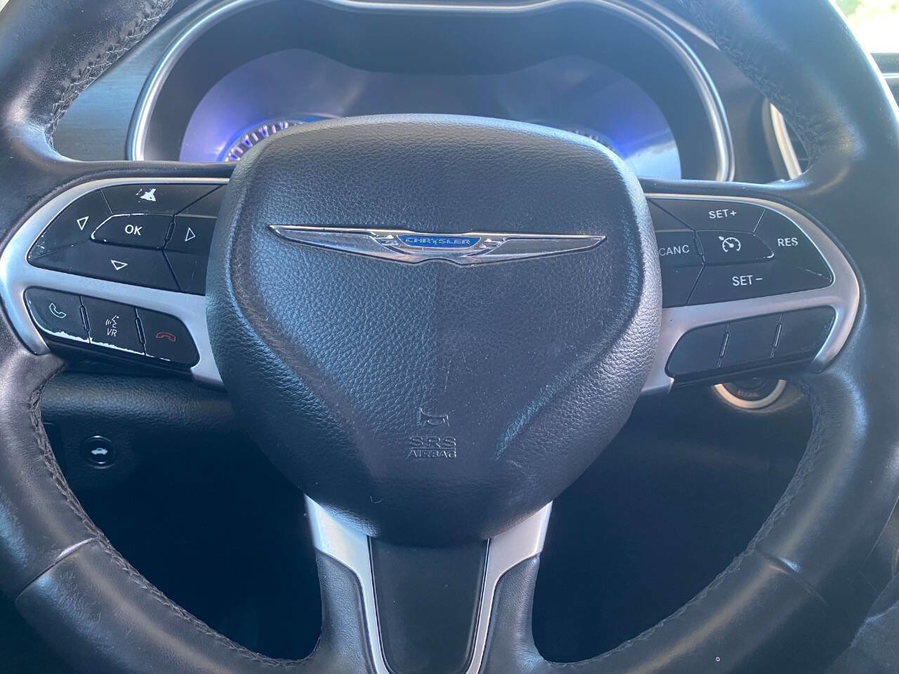 Used 2016 Chrysler 200 Limited w/ Convenience Group FWD image 13