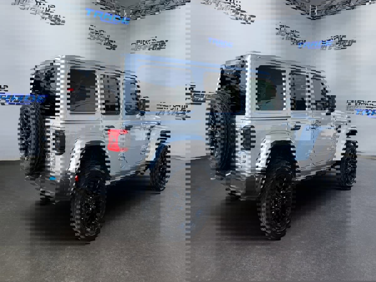 Used 2024 Jeep Wrangler Sahara image 5