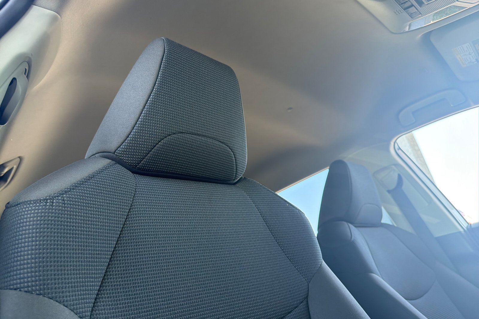 Used 2024 Toyota RAV4 LE AWD/4WD image 21