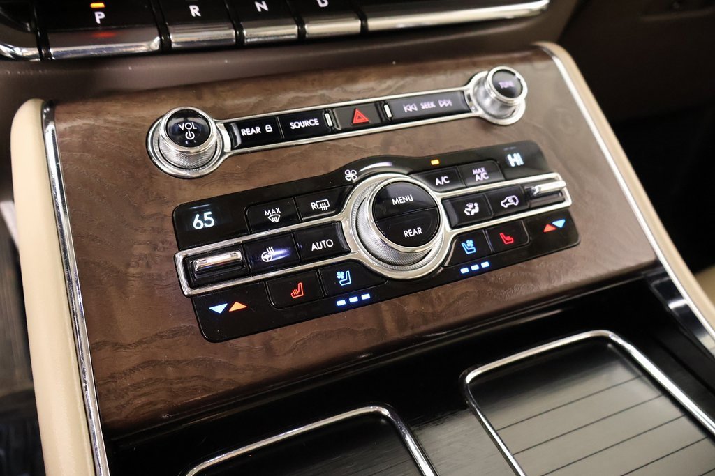 Used 2020 Lincoln Aviator Grand Touring w/ Equipment Group 302A image 8