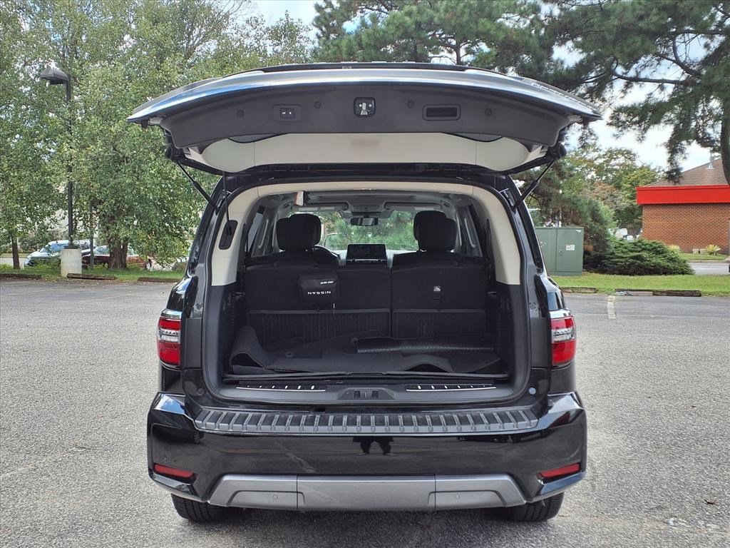 Used 2024 Nissan Armada Platinum w/ Captain's Chairs Package image 9