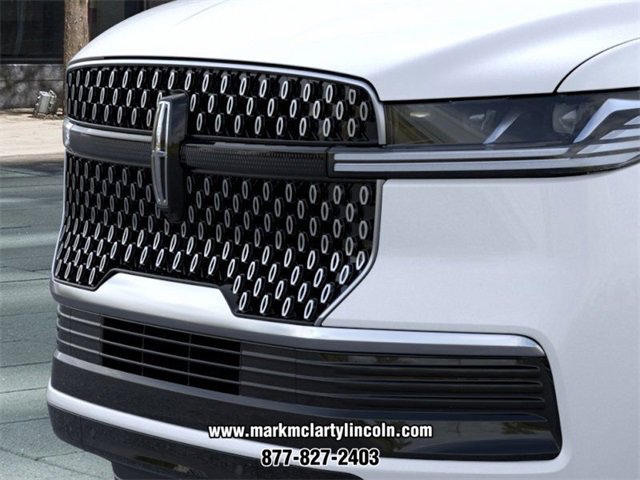 New 2026 Lincoln Navigator Premiere image 17