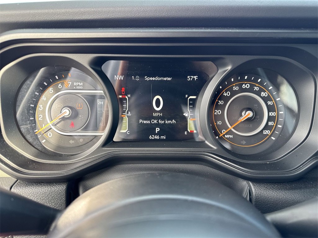 Used 2024 Jeep Gladiator Mojave image 15