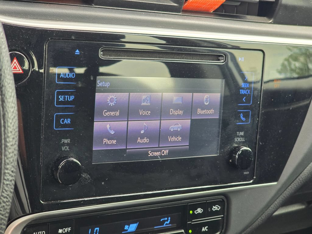 Used 2019 Toyota Corolla LE FWD image 40