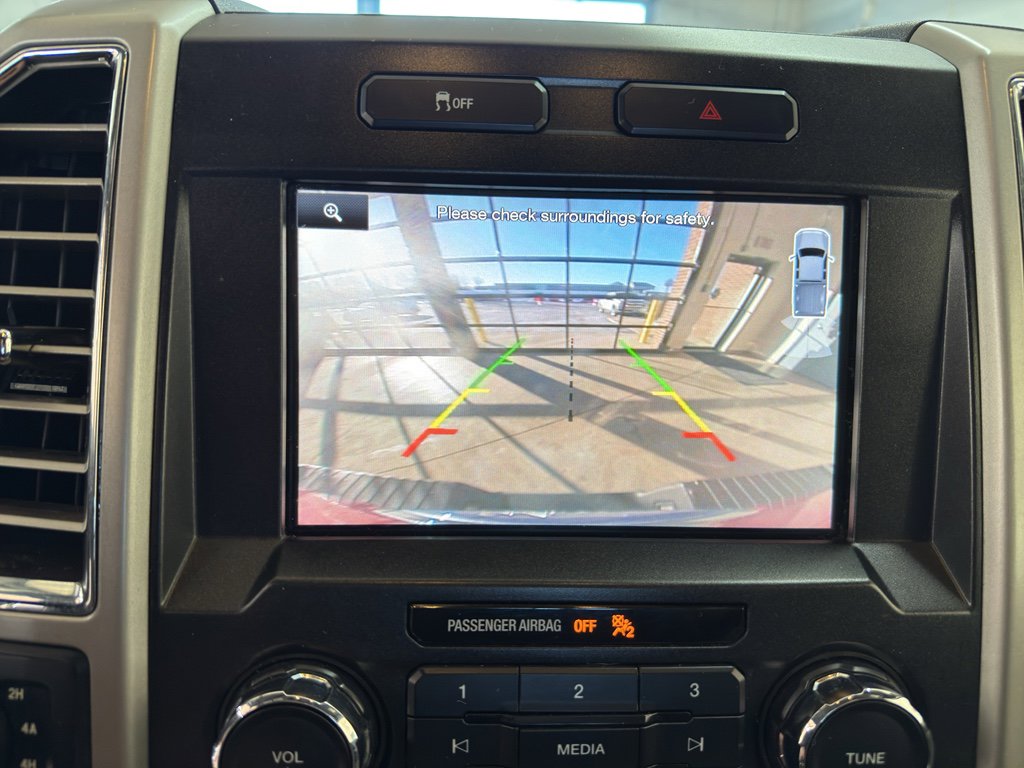 Used 2015 Ford F150 Lariat image 15