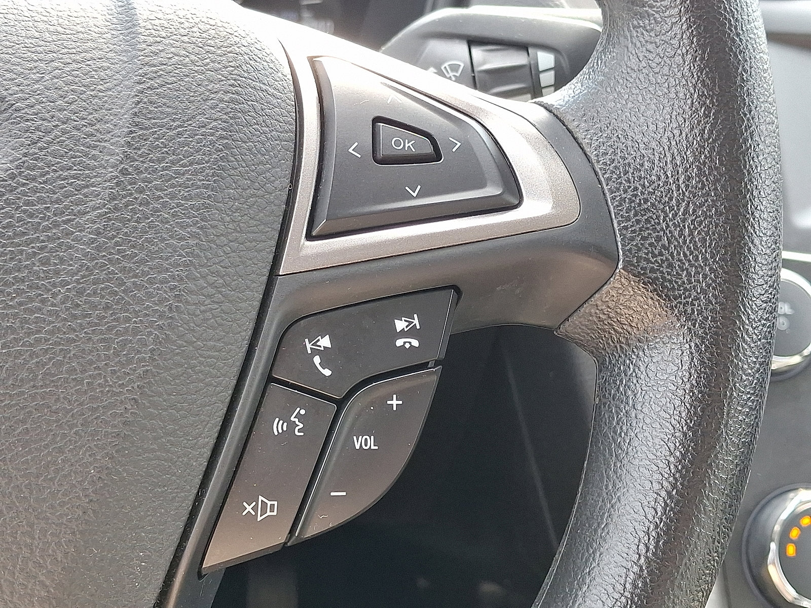 Used 2019 Ford Fusion S image 23