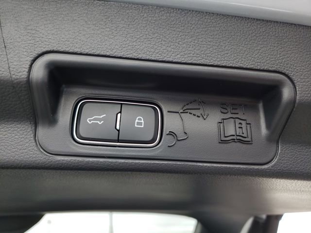 New 2026 Ford Explorer ST-Line w/ ST-Line Street Pack image 9