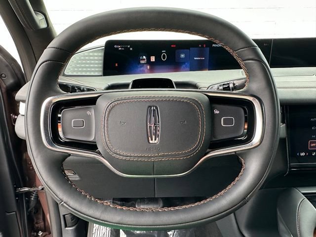 New 2027 Lincoln Navigator Black Label AWD/4WD image 8