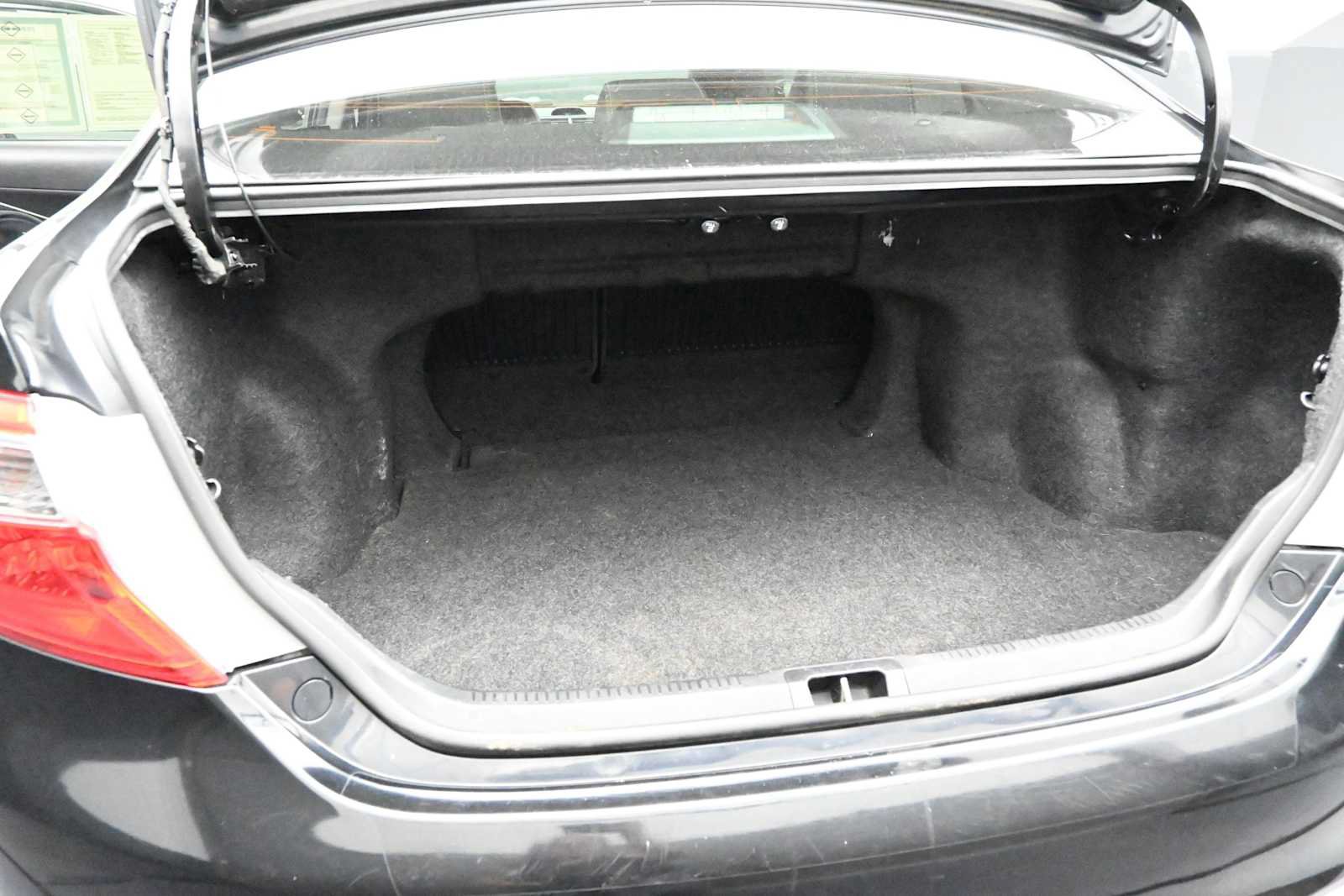 Used 2014 Toyota Camry SE FWD image 55