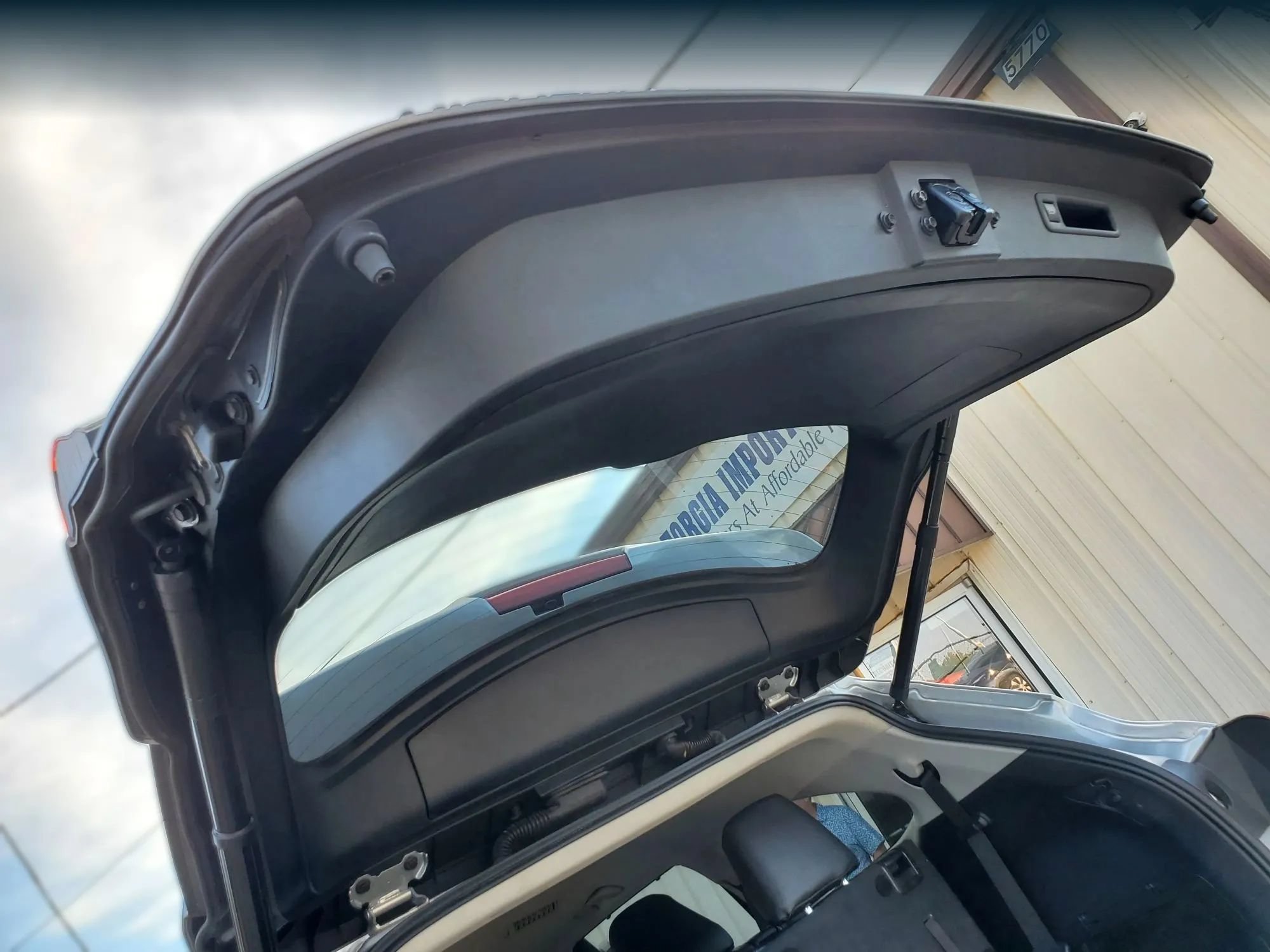 Used 2022 Toyota Highlander XLE FWD image 40