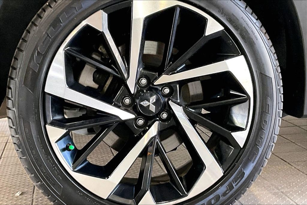 Used 2024 Mitsubishi Outlander SE FWD image 34